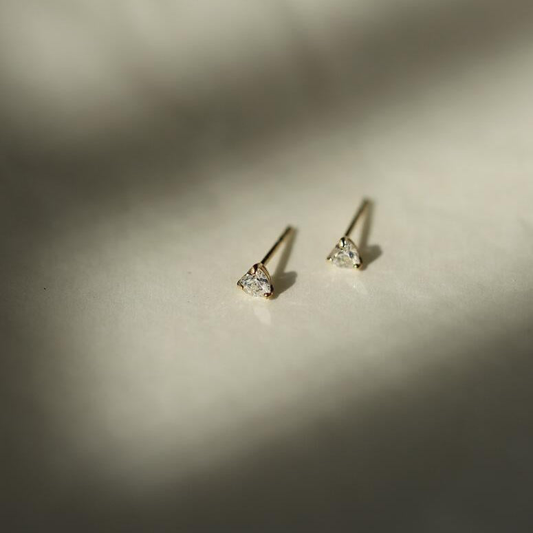 Petit Coeur Studs