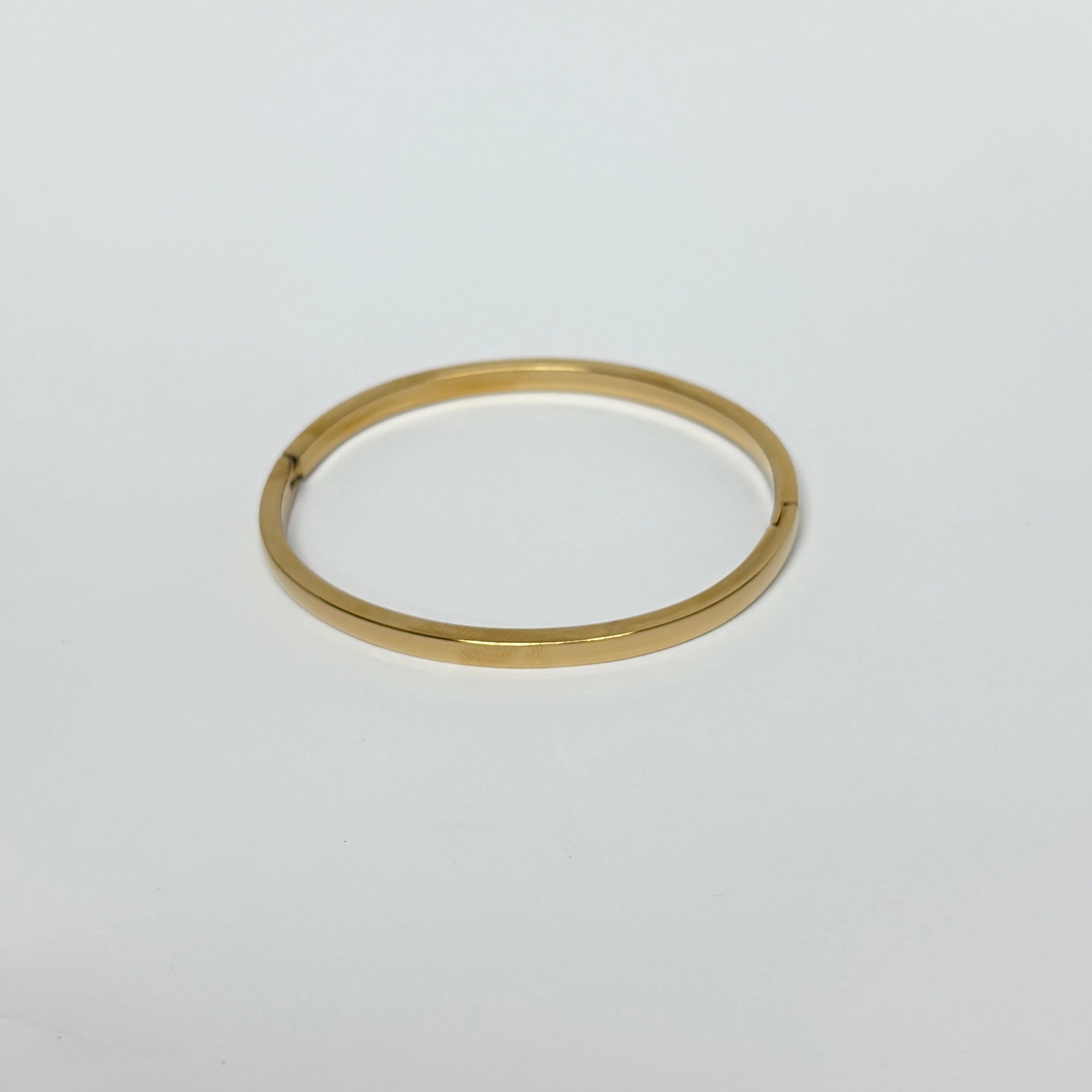 Essential Gold Bangle